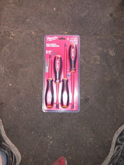 Milwaukee 1000v Insulated Screw Driver Set