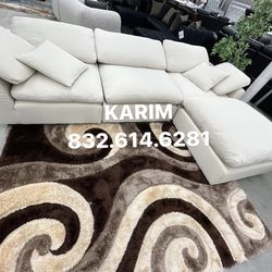 CREAM BEIGE GORGEOUS SOFA