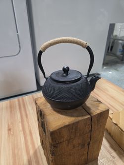 Cast Iron Tetsubin Tea Kettle