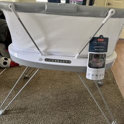 Fisher price Luminate Bassinet -$60 OBO PICKUP ONLY 