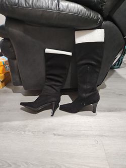 Women's Suede Boots