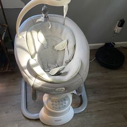 Like New Graco Soothe My Way Swing