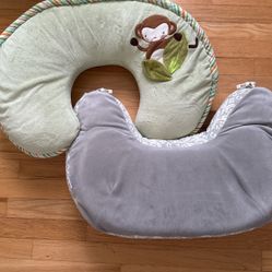 Boppy feeding baby pillow