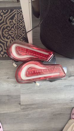 Tail lights
