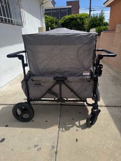 Jeep by delta children wagon