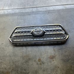 2016-2017 toyota tacoma grill