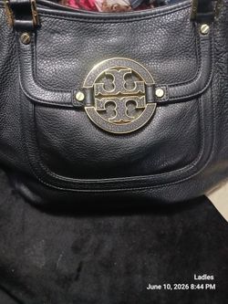 Authentic Tory Burch Amanda Classic Hobo Bag