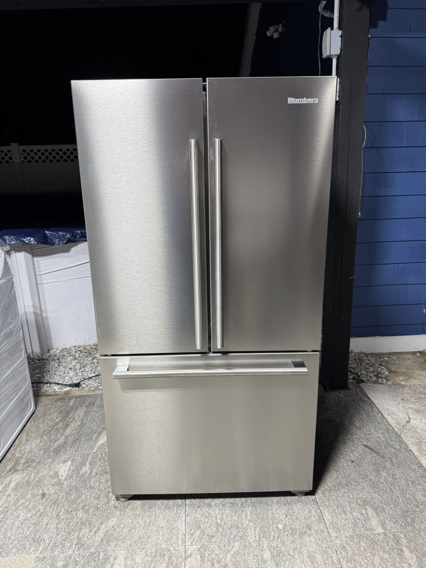 Bloomberg Refrigerator 36 X 24 X 69 Like New One Receipt For 90 Days Warranty