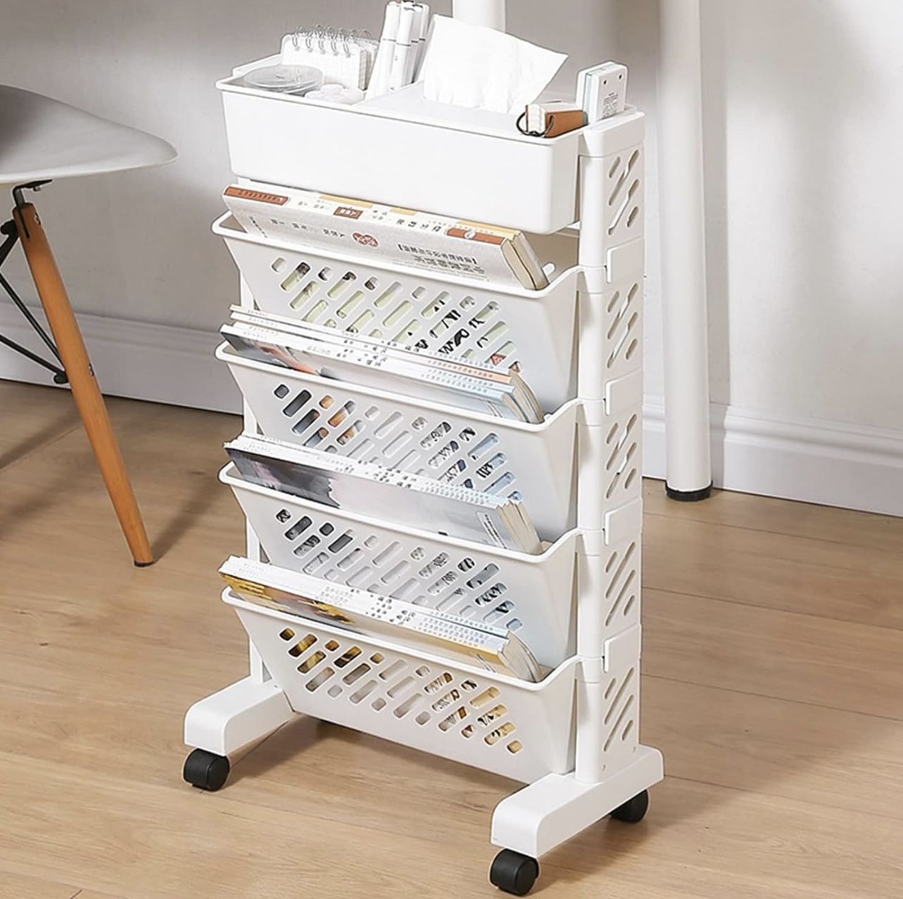 Movable Bookshelf, Large Capacity Desktop Organizer with Wheels Rolling Storage Organization Shelf, Rotatable Magazine Storage Bookshelf for School Cl