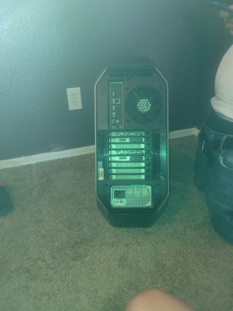 Alienware AREA 51 Gaming System
