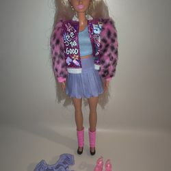 Barbie Extra Doll 