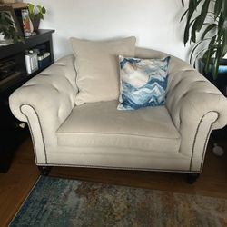 Cream Upholstered Sofa & Armchair Set – Classic Style