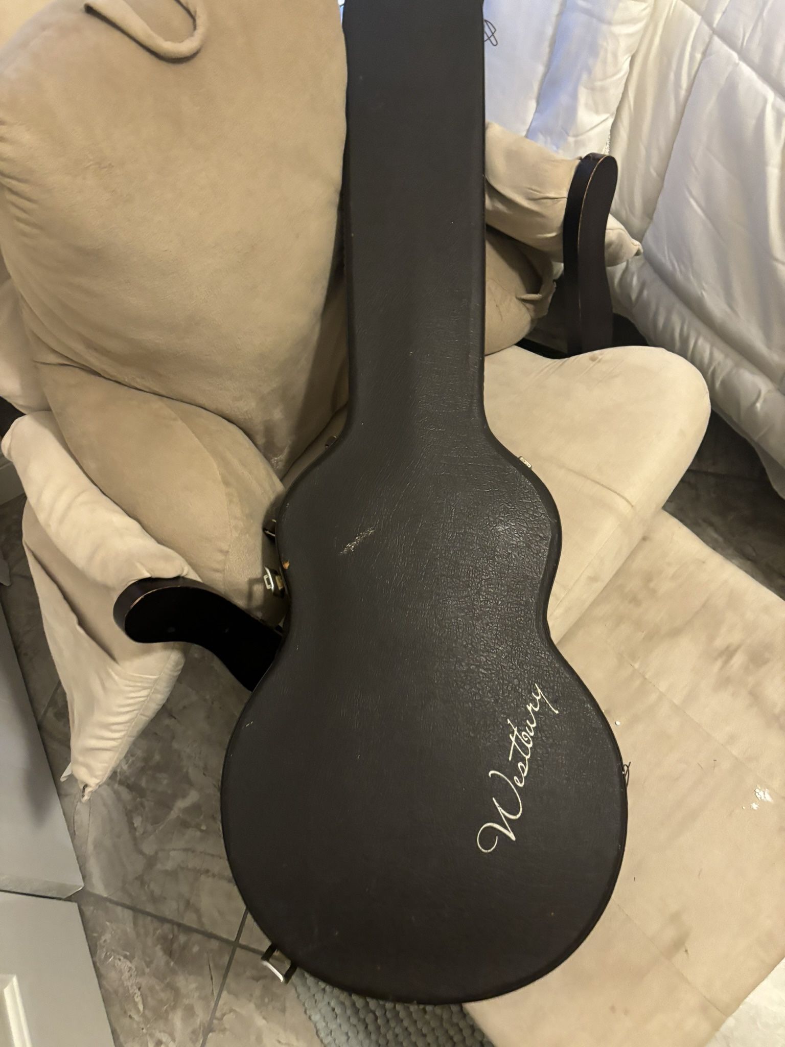 Westbury Deluxe Guitar Case