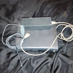 Xbox 360 (Working w/ MANY Small Issues.)
