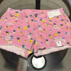 Women’s Shorts Size 9
