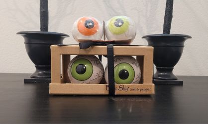 halloween eye salt pepper shakers