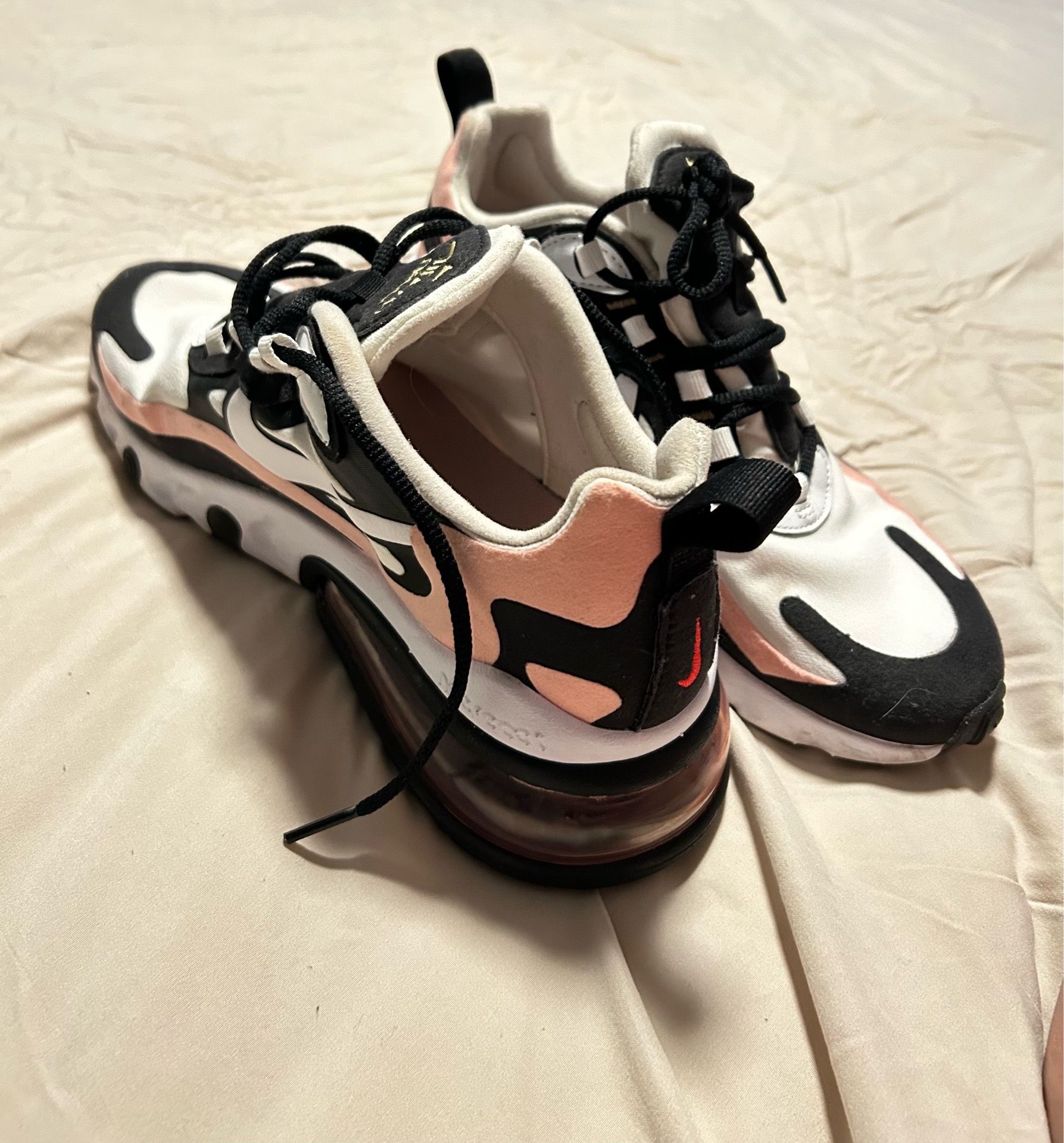 nike air max 270 react bleached coral