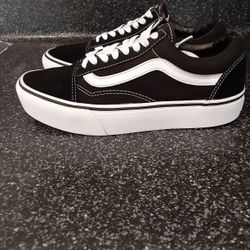 Vans Platform women 8 Great Condition 