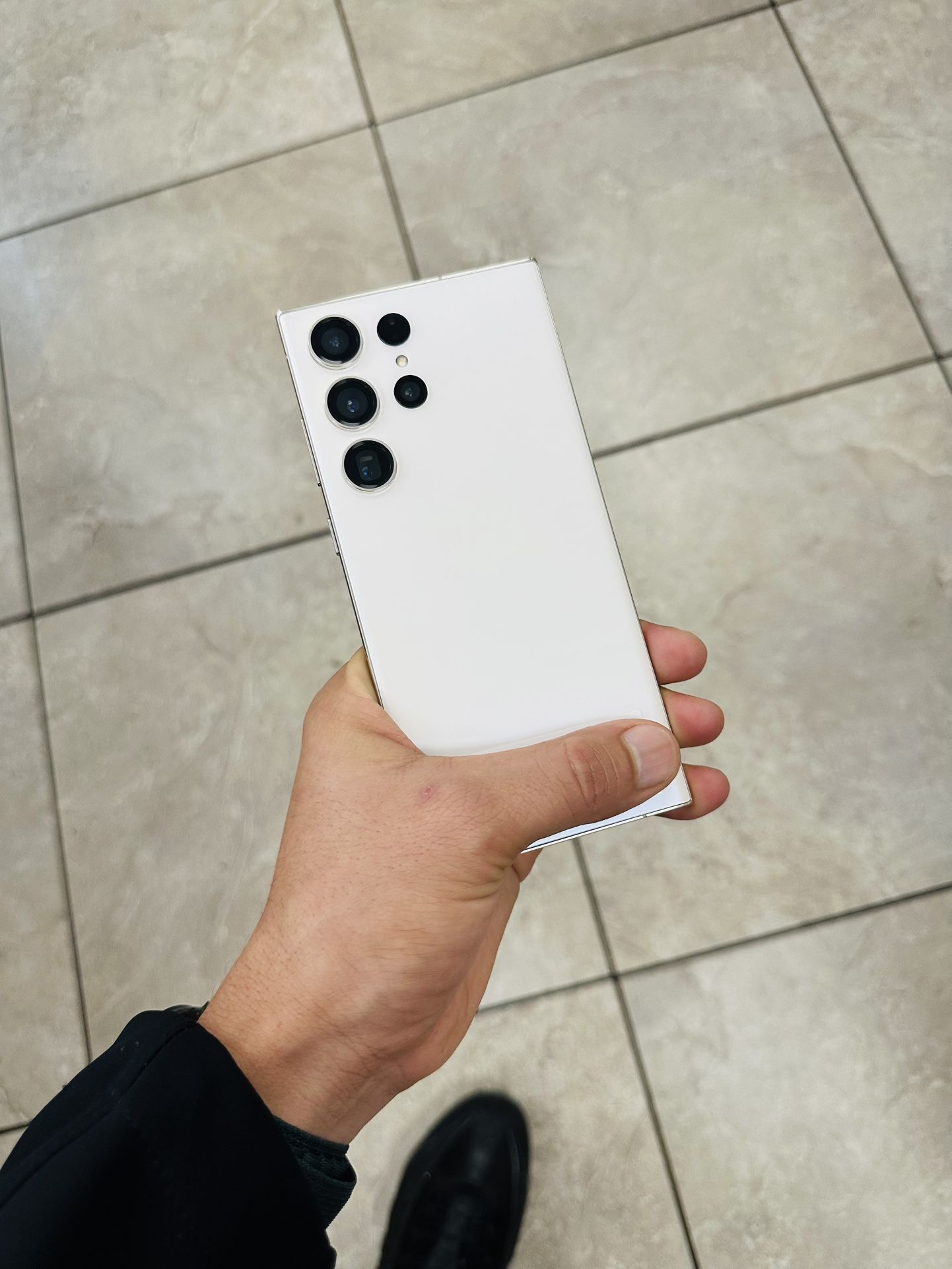 Samsung Galaxy S23 Ultra Unlocked 256GB