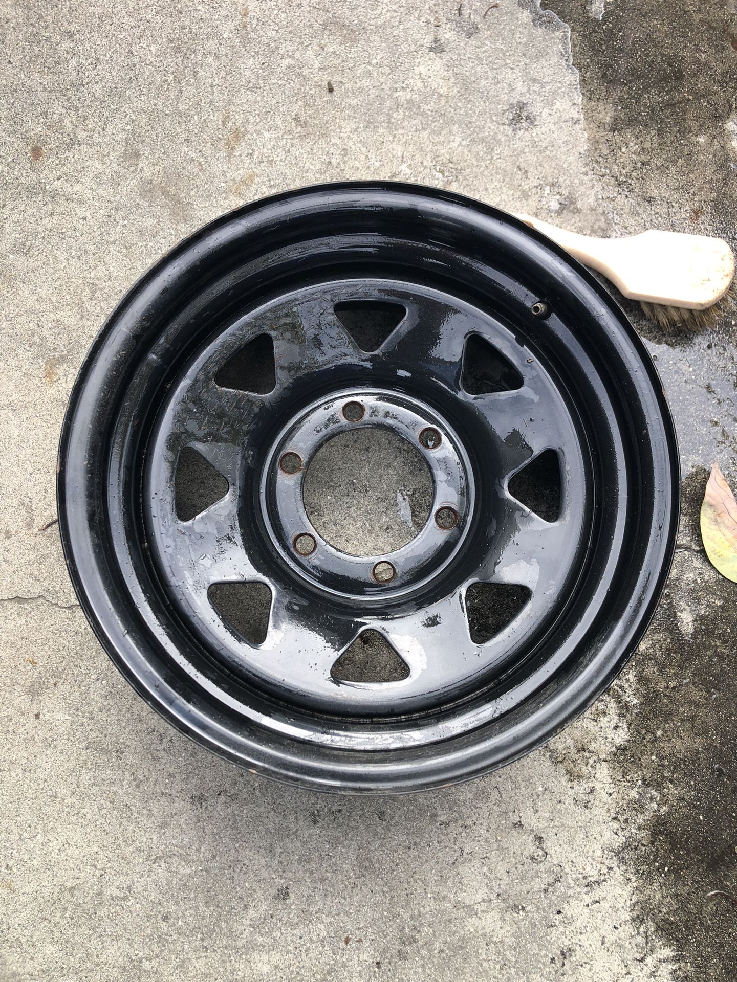 16”x8” 6x5.5” bolt Pattern One Single Rim