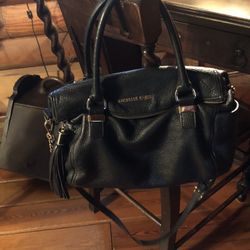 Beautiful Michael kors handbag