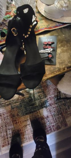 Sz 8 heels new