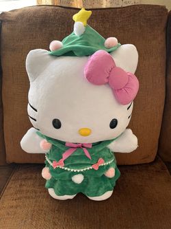 Hello Kitty Christmas Holiday Greeter NWT