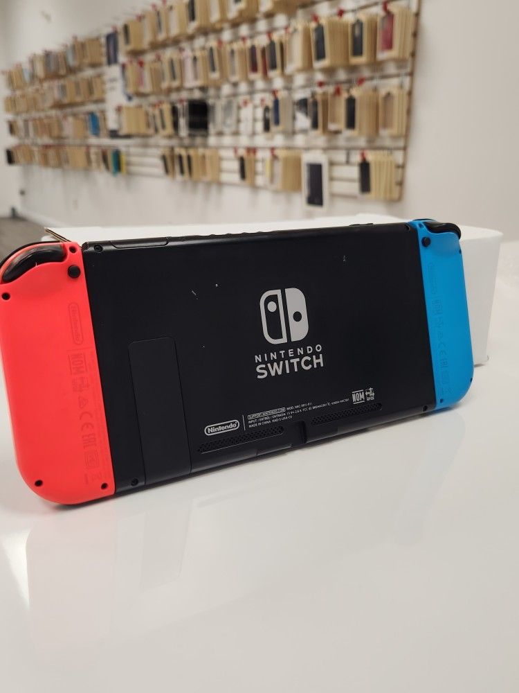 NINTENDO SWITCH OLED PRE OWNED
