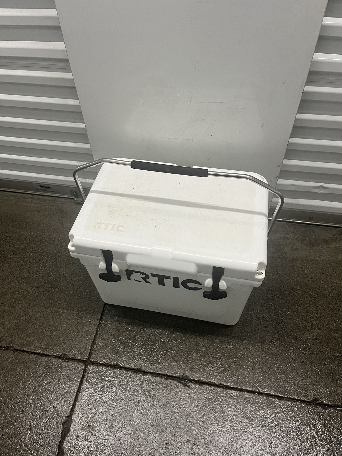 RTIC cooler