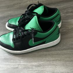 Jordan 1 Low Lucky Green