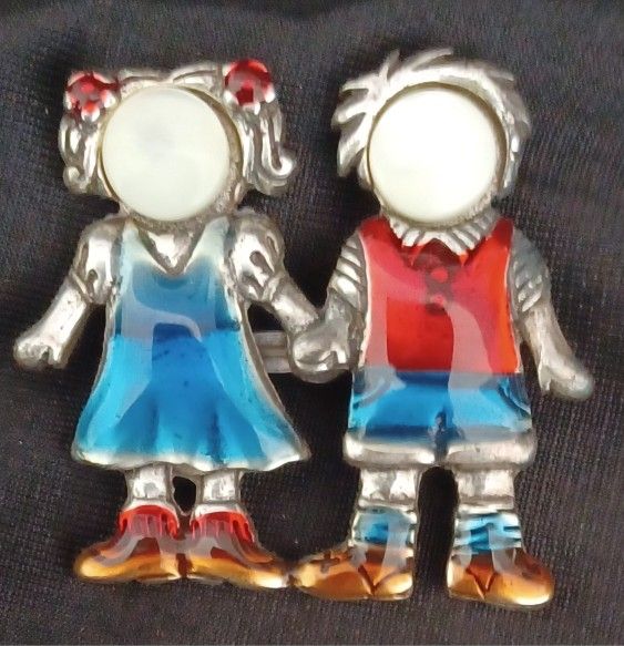AJMC Boy And Girl Pin