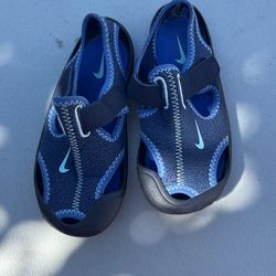 Water Shoes 