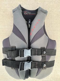 Women’s adult size 4 O’NEILL USCG APPROVED REACTOR MULTI-DENSITY WATERSKI VEST LIFE JACKET MODEL 1507 chest 30 - 32 inches