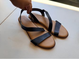 Black straps sandals