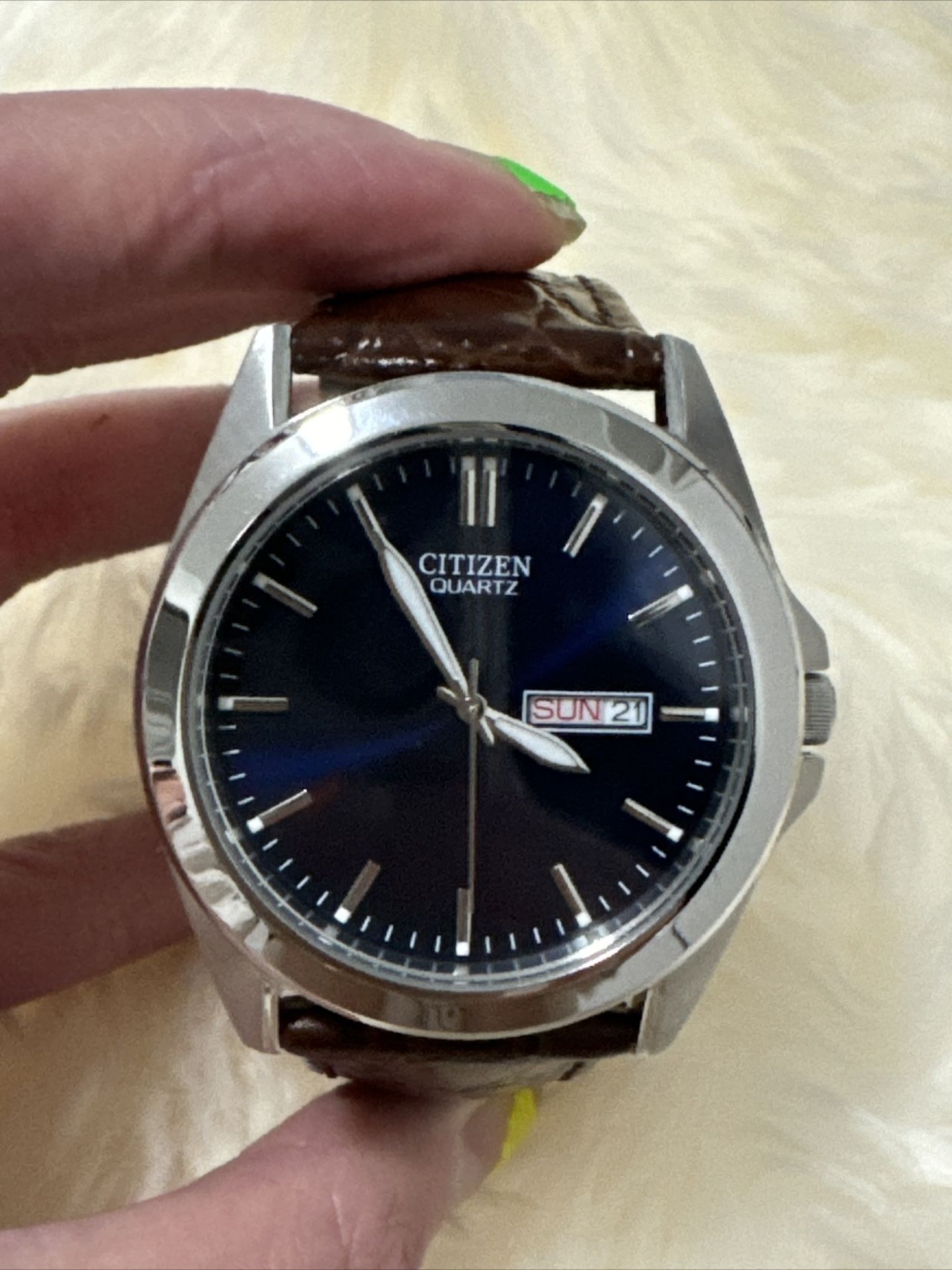 Authentic CITIZEN Quartz Men Watch Stainless Steel 1102-S110319