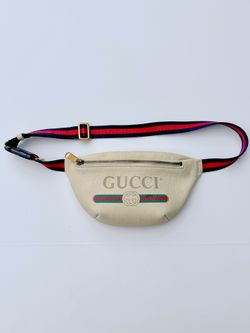 Gucci GG Logo Leather Belt Bag