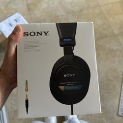 Sony MDR 7506 Professional Headphones