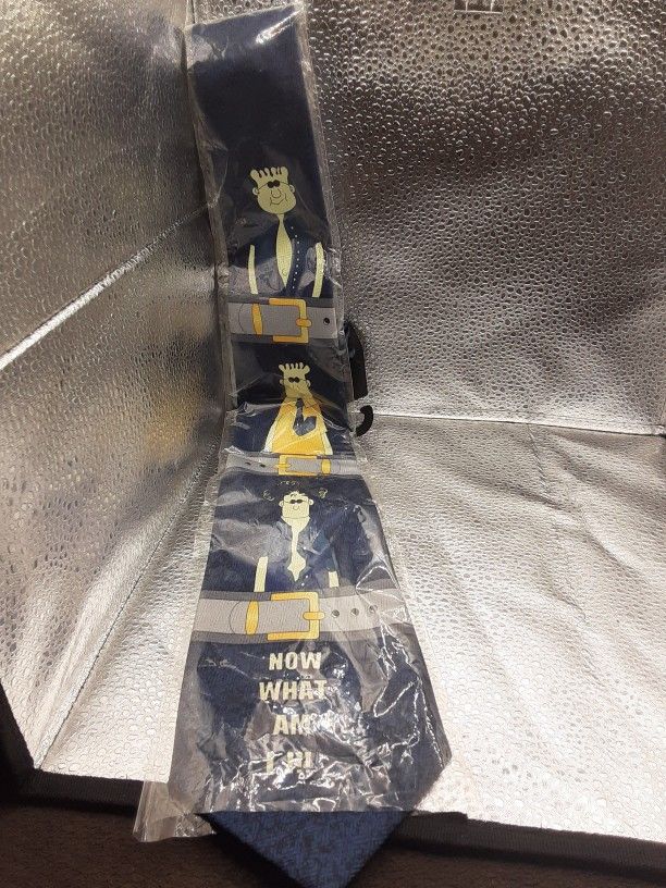 Brand New Sette and Bello Dilbert Comics Tie