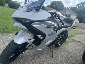 2025 Kawasaki NINJA 500