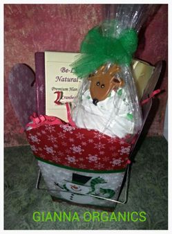 Kids Christmas gift set filled with organic soap and cupcake bath fizzies