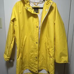 Yellow Raincoat - Abercrombie & Fitch