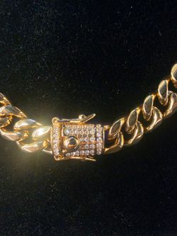 Gold stainless steel chain with zirconium stones