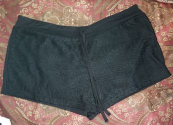 (NEW) XL BLACK SHORTS $5