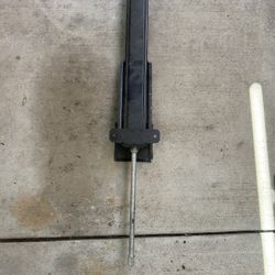 Stabilizer Jack Used In Good Conditions 