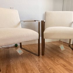 Beautiful Set Of Chairs❤️