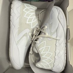 Puma MB.01 White Lows Size: 1.5c/1.5y