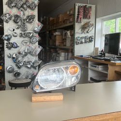 2006 To 2011 Chevrolet HHR Headlight Driver Side Assembly #297 FB303