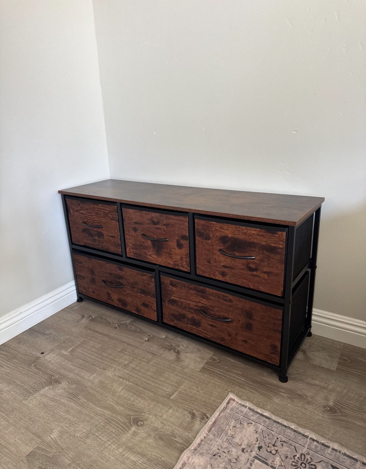Small 5-Drawer Dresser 