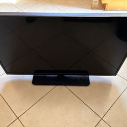 Vizio 39.5” Tv No Remote 