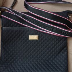 Tommy H. Crossbag